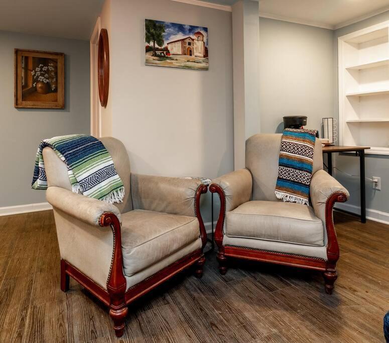 Dual-Family Retreat Sunlit Haven Villa โคลัมบัส ภายนอก รูปภาพ